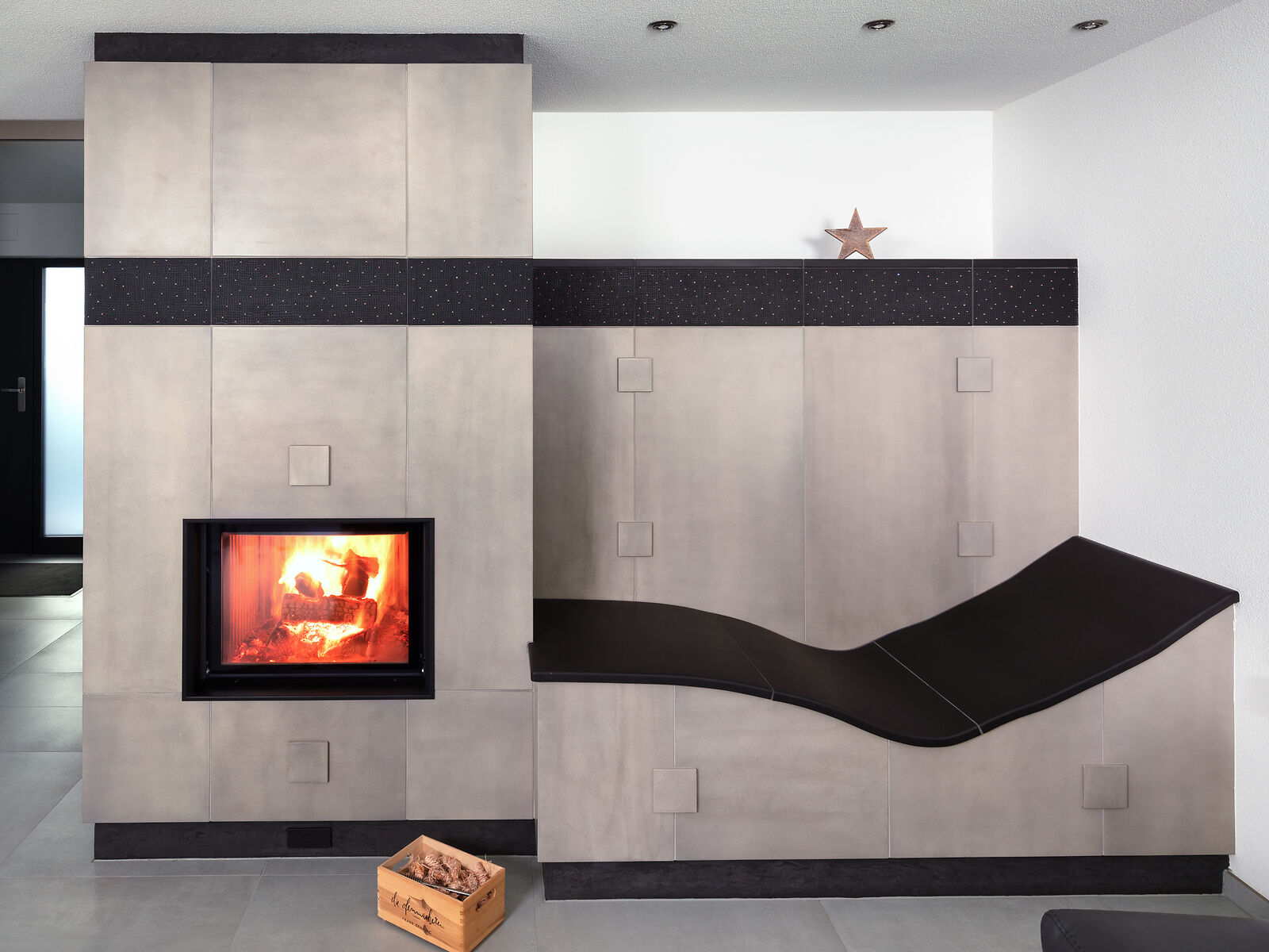 BRUNNER Grundofen flach im Wohnraum