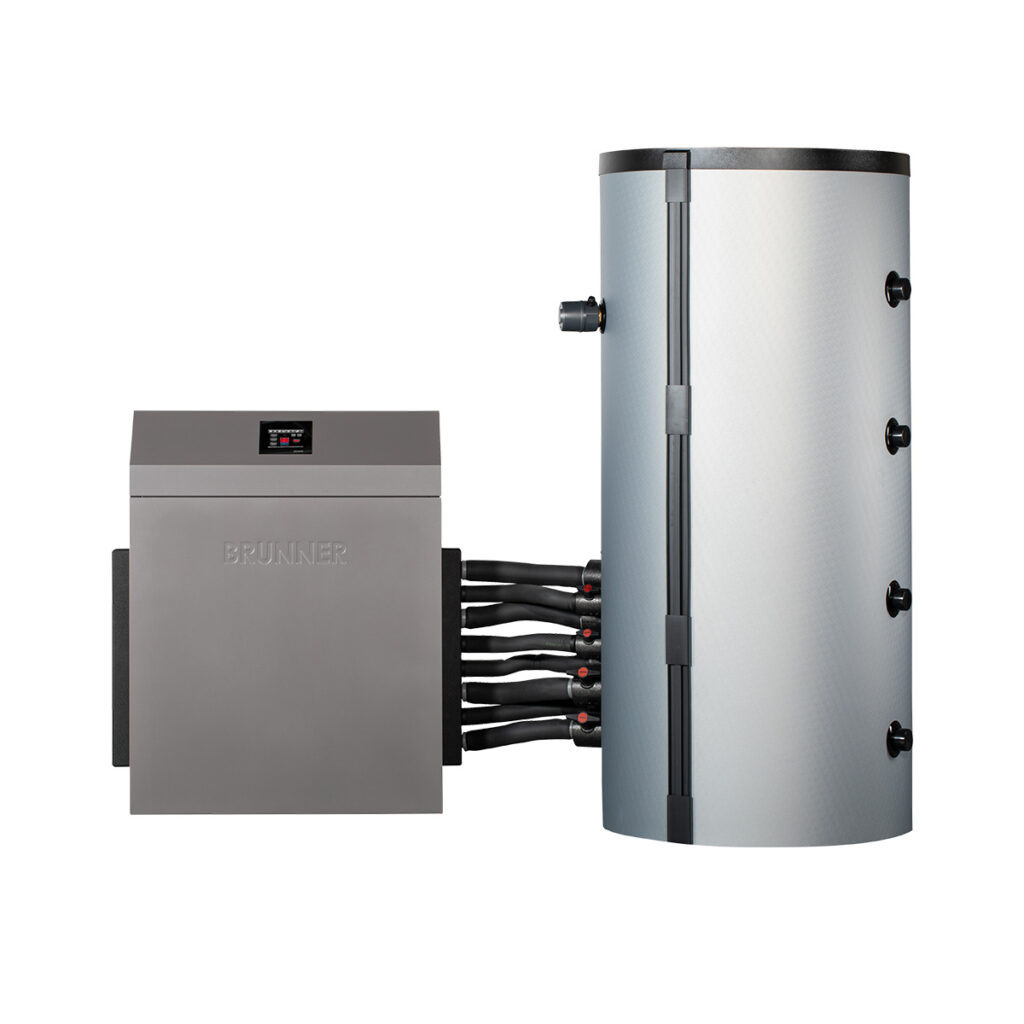 Heizzentrale BHZ 3.0 kombiniert mit Puffespeicher vor weißem Hintergrund